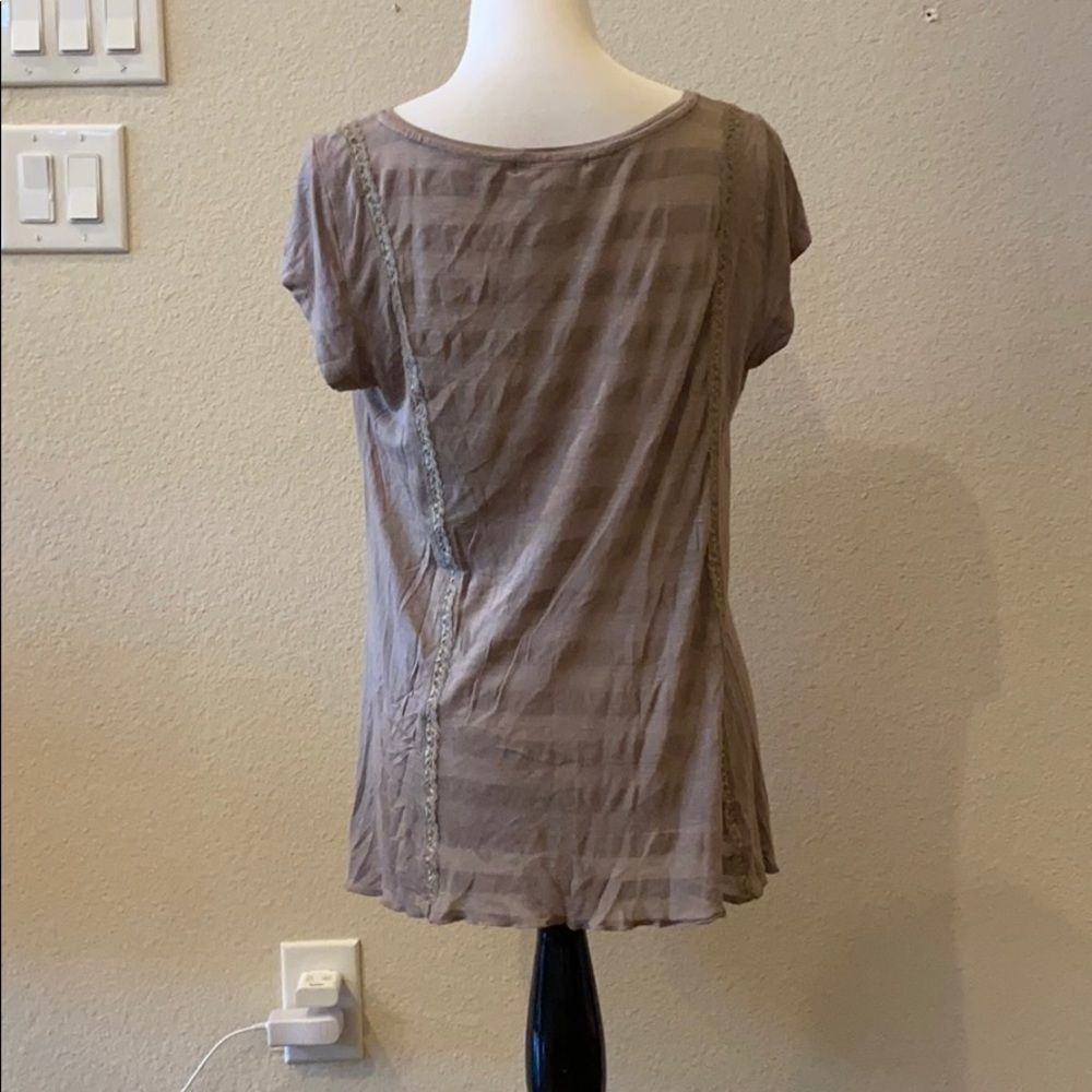 Mixed media blouse - Picture 3 of 3